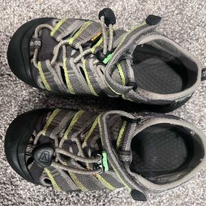 Little boys Keen shoes